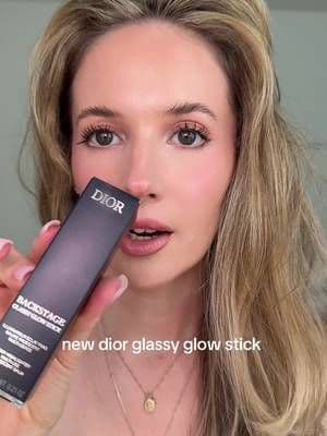 the glow speaks for itself โจ #diorbeauty #highlighterstick #luxurymakeup #newmakeup #giftedbydiorbeauty @Diorbeauty