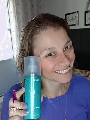 O velvet sky da @iLike Professional é um body splash floral sofisticado que revela uma feminilidade radiante e atemporal