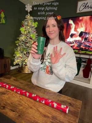 I thought this was a gimmick until I tried it 😳 @Little ELF Products, Inc. #sharktank #wrappinggifts #holidays #christmas #tiktokshopblackfriday