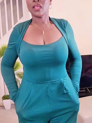 Classy and chic Comes in different @Halara UK Shop #halara #dressup #trendyoutfits #smartcasual #tiktokmademebuyit