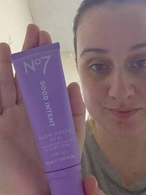 Come do my morning skincare with me! In my routine I am using- ✨️ No7 Protect and Perfect Cleansing Water ✨️ No7 Good Intent Clarifying Pads ✨️ No7 Good Intent Radiance Reflect Serum Spray ✨️No7 Good Intent Skin Sip Moisture Milk ✨️ No7 Good Intent Glow Guard SPF 30 Join me through my affiliate link - https://community.no7beauty.co.uk/s/stubbs94 @No7 #AD #no7beauty #no7beautycommunity #grwm #skincare