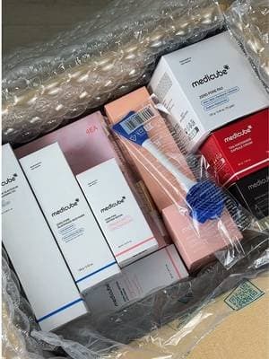 La mia esperienza con medicube PRO è iniziata! 💗 Sono stata accettata come Ambassador e ho ricevuto la mia Welcome Gift Box, con il PDRN Pink Peptide Serum da provare nella mia skincare routine✨ Il PDRN,derivato dal DNA del salmone, è un ingrediente utilizzato nella skincare per supportare il rinnovamento cutaneo, lenire la pelle e rafforzare la barriera cutanea. Vuoi diventare anche tu un medicube Ambassador? Scarica l’app ufficiale medicube PRO e scopri come candidarti! ➡️ https://medicube-pro.com/invite/6qo2gZmo Thank you @medicube global 🤍 #medicube #medicubepro #medicubeambassador #ugcitali #ambassador