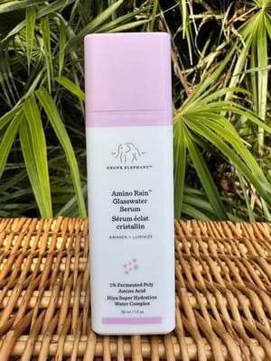 Unboxing Amino Rain ✨ The packaging is clean, simple, and very Drunk Elephant. The texture is lightweight and milky, it spreads easily and absorbs quickly without any stickiness. My skin feels instantly hydrated and smooth, with a fresh, glassy glow. I’ve been using it in my routine when my skin needs a boost of hydration and luminosity. 🛍️ Shop here: https://squad.drunkelephant.co.uk/a/glow.with.ania 🔗 Link available in my LinkTree in bio @Drunk Elephant #ad #AminoRain #SkinSquad #drunkelephant #glow_with_ania