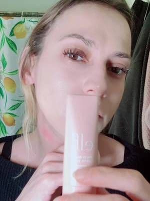 e.l.f. Skin Tint SPF50#tiktokshopcreatorpicks #tintmakeup #tintedspf #tintedspf50 #makeup