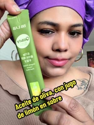 aceite de oliva con limón. Ahora vi. Lo puedes encontrar en sobre si cuenta con 65% de aceite de oliva y 35% de limón, lo cual es ideal ya pararte y tenerlo en sobrecito sin tener que estar preparando y demorando tanto a la hora de preparar es excelente, porque lo puedes llevar contigo a cualquier lugar es excelente porque te ayuda con la piel con tu organismo. Y aparte de eso con el sistema digestivo te lo voy a estar dejando por aquí en el Carrito, recuerda cuidarte tu salud, es lo más importante con este Shot de aceite de oliva con limón.@BB LAB US #BBLAB #オリーブレモン #朝の習慣 #ウェルネス #TikTokShop ##lifestyle #salud #aceitedeoliva #aceitedeolivaconlimom
