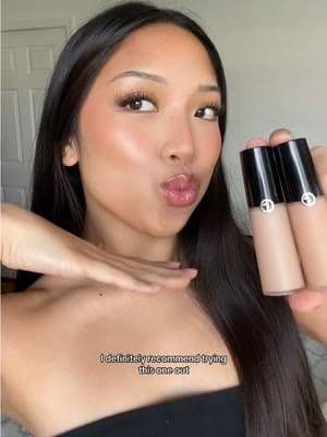 currently obsessed with the @armanibeauty Luminous Silk Concealer 🖤 i understand the hype now Shop now @sephora #giftedbyarmani #armanibeauties #luminoussilk #glowymakeup #naturalmakeup #everydaymakeup