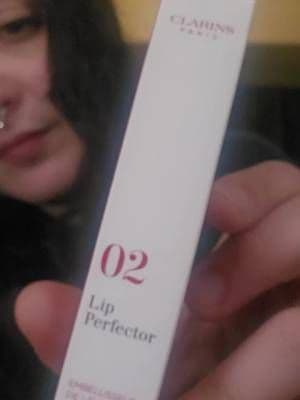 This Clarins Lip Perfector is so smooth and hydrating on the lips. Think a mix of a gloss and a balm. The shea butter also gives it such a pleasant scent. @Clarins USA @Clarins Official #clarins #clarinspartner #lipproducts #tiktokshop #trending